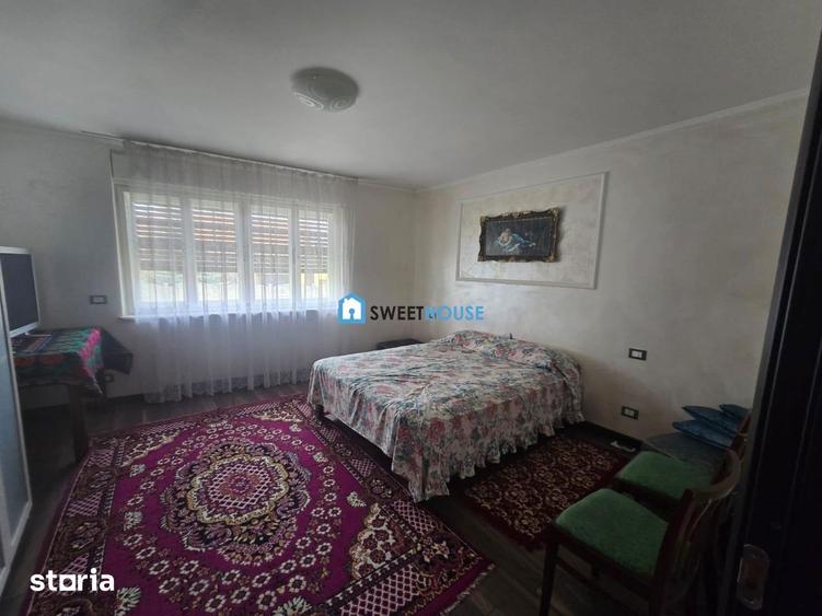 Casă cu 4 camere cu Teren 1700 Mp în Lisa