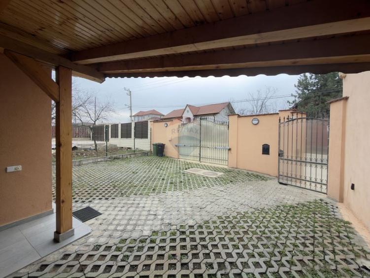 Casă individuală cu 3 camere cu Teren 250 Mp în Dealuri Oradea