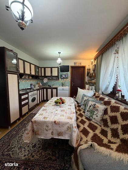Casă cu 4 camere cu Teren 1141 Mp în Cașin