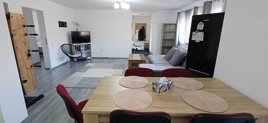 Casă cu 3 camere cu Teren 400 Mp în Central