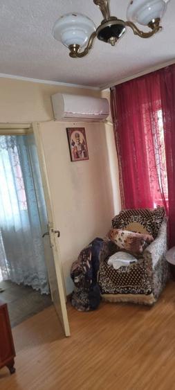 Apartament cu 3 camere semidecomandat în Exterior Vest