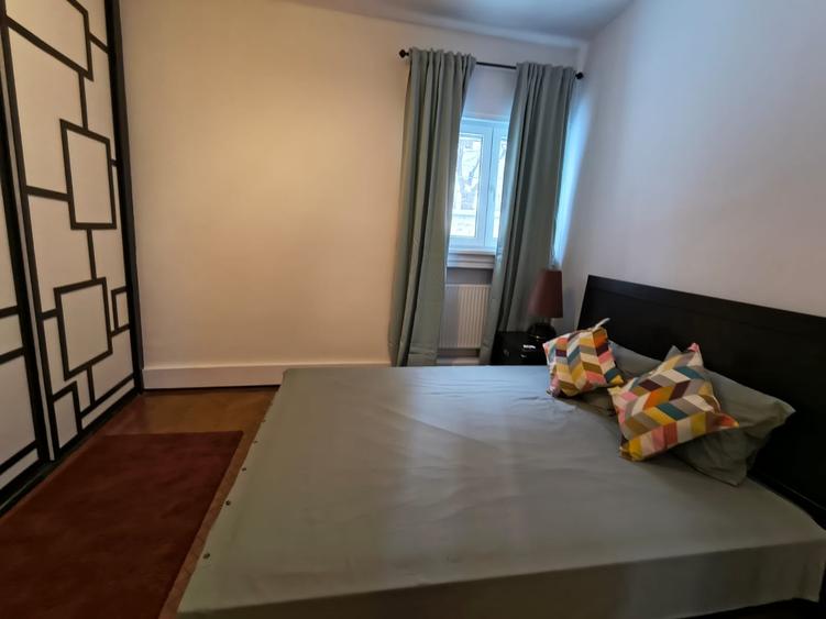 Apartament cu 2 camere semidecomandat, mobilat în Primăverii