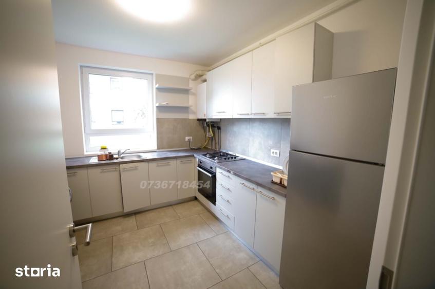 Apartament cu 2 camere decomandat în Tractorul