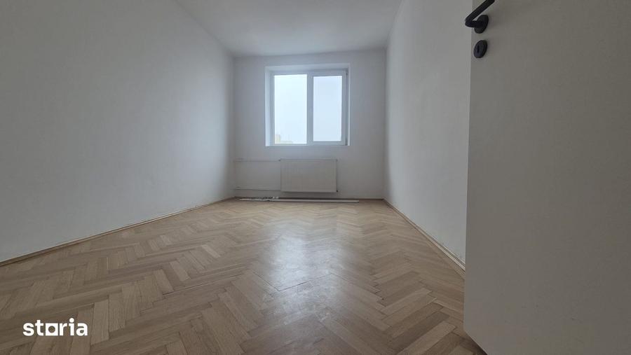 Apartament cu 3 camere decomandat, mobilat în Dristor