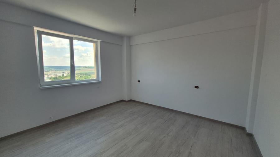 Apartament cu 2 camere semidecomandat în Valea Lupului