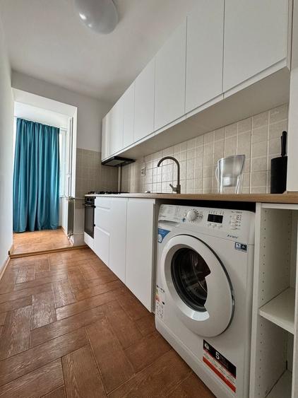 Apartament cu 2 camere semidecomandat, mobilat în P-ța Unirii