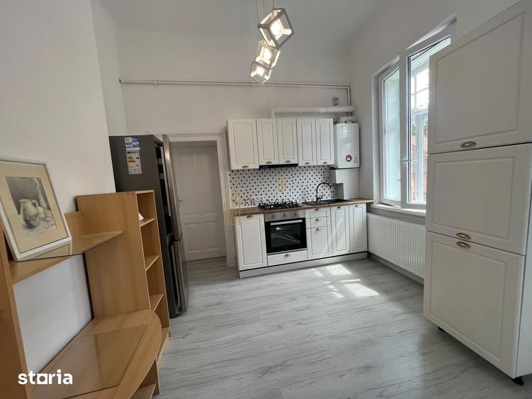 Apartament cu 2 camere decomandat în Ultracentral