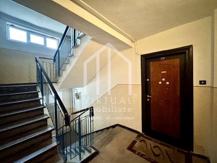 Apartament cu 3 camere decomandat în Valea Aurie