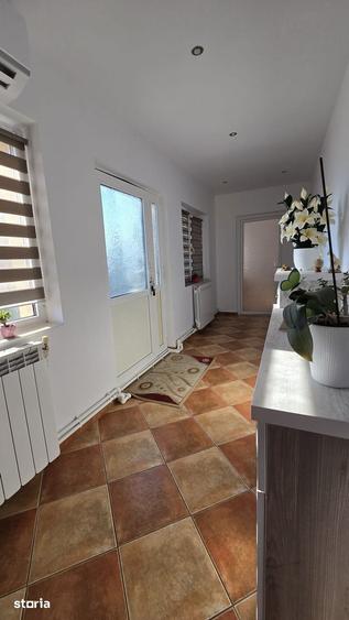 Casă cu 3 camere decomandat cu Teren 627 Mp în Limanu