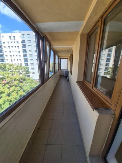 Apartament cu 2 camere semidecomandat în Barbu Văcărescu