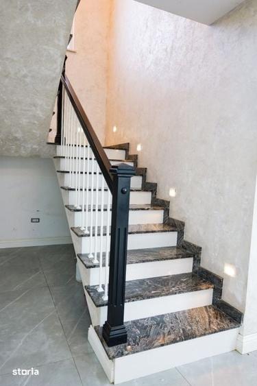Casă cu 5 camere cu Teren 207 Mp în Central