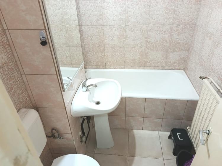 Garsonieră semidecomandată în Titan
