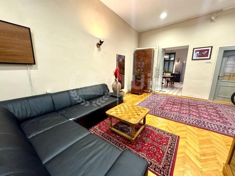 Apartament cu 2 camere semidecomandat, mobilat în Central — fotografia 3