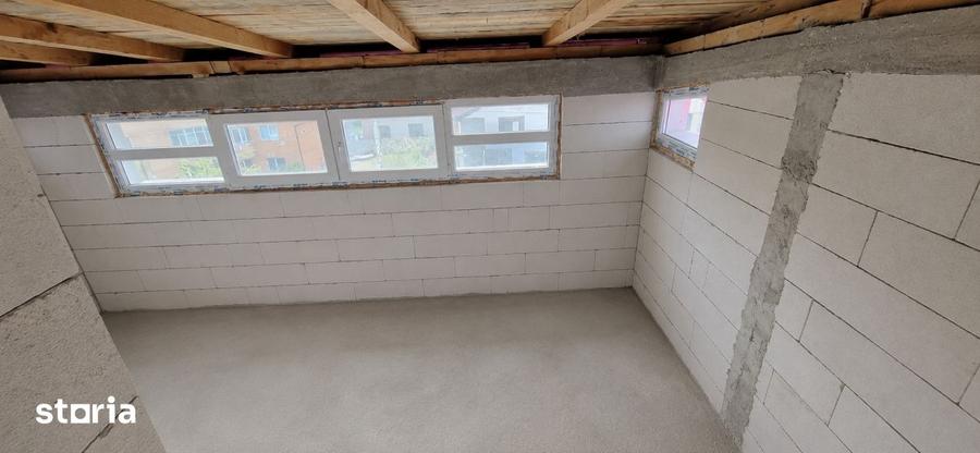 Apartament cu 2 camere decomandat în 1 Mai