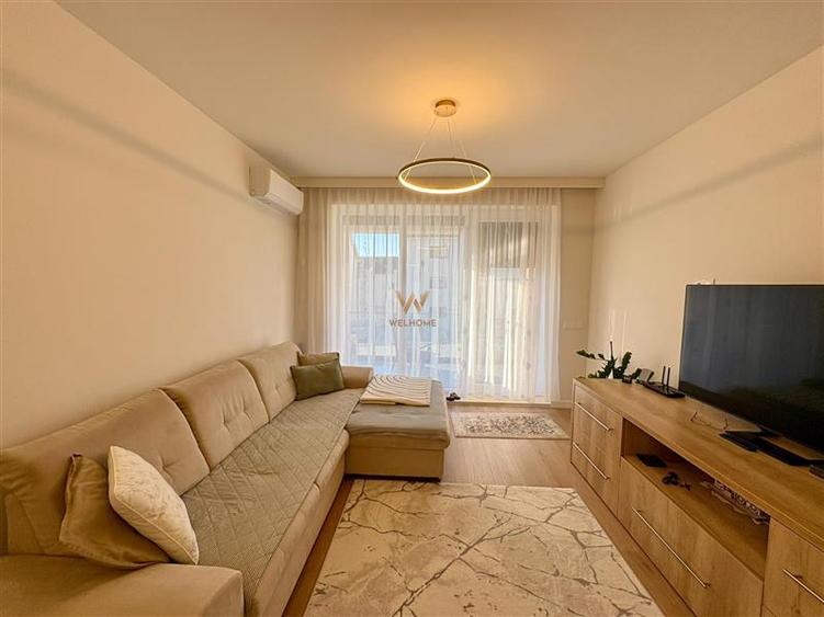 Apartament cu 3 camere semidecomandat în Exterior Vest
