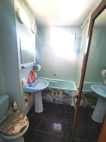 Apartament cu 2 camere decomandat în Micro 21