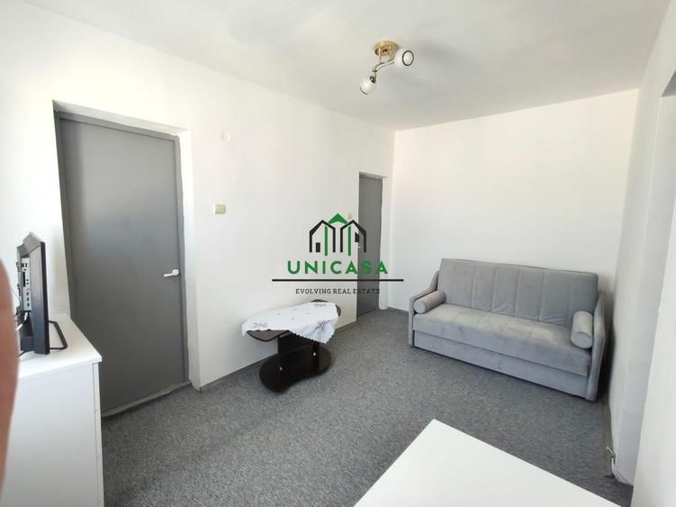 Apartament cu 2 camere semidecomandat în Petrișor