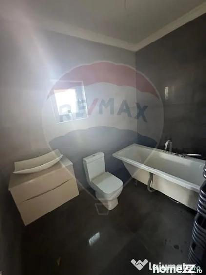 Casă cu 4 camere cu Teren 718 Mp în Lăpuș