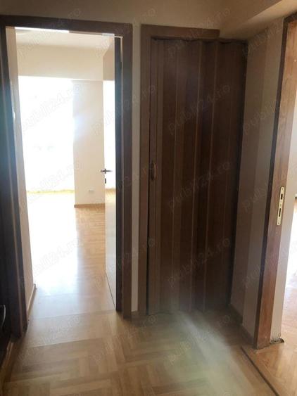 Garsonieră decomandată în Calea Călărașilor