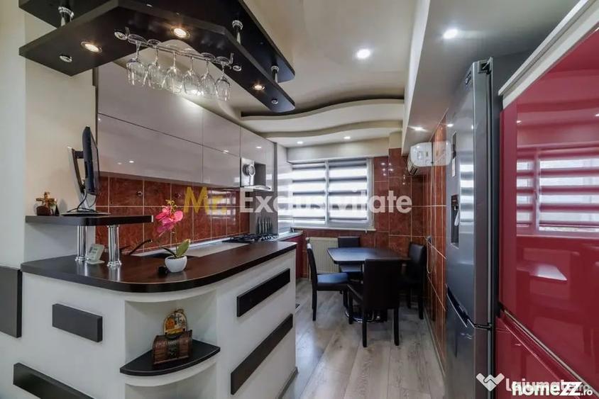 Apartament cu 3 camere decomandat în Prundu