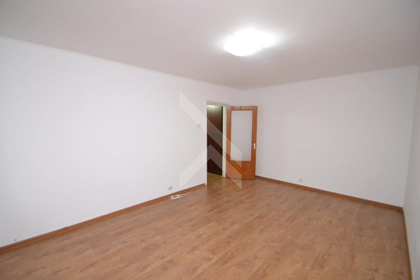 Apartament cu 2 camere decomandat în Drumul Taberei