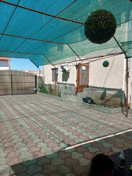 Casă cu Teren 950 Mp în Cărpiniș