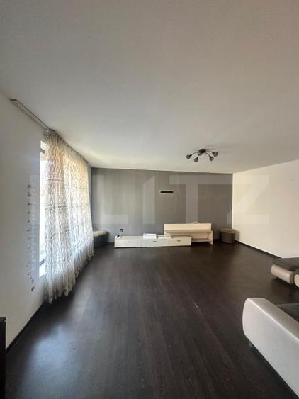 Casă individuală cu 3 camere cu Canalizare în Girocului