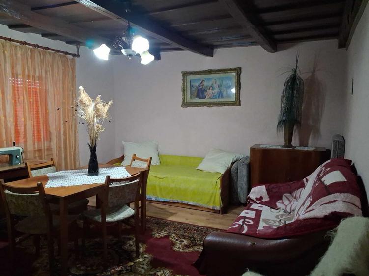 Casă cu 2 camere în Viile Apei