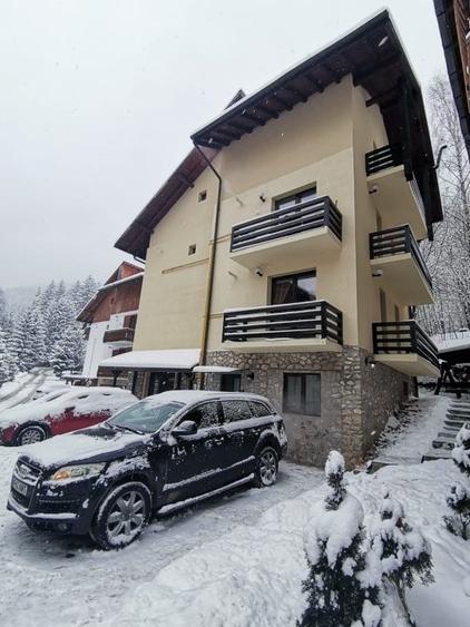 Apartament cu 3 camere, mobilat în Poiana Brașov