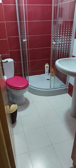 Garsonieră decomandată în Delfinariu