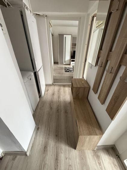 Inchiriez apartament cu 3 camere ! Aproape de mall , loc de parcare platit 24/24 - 6