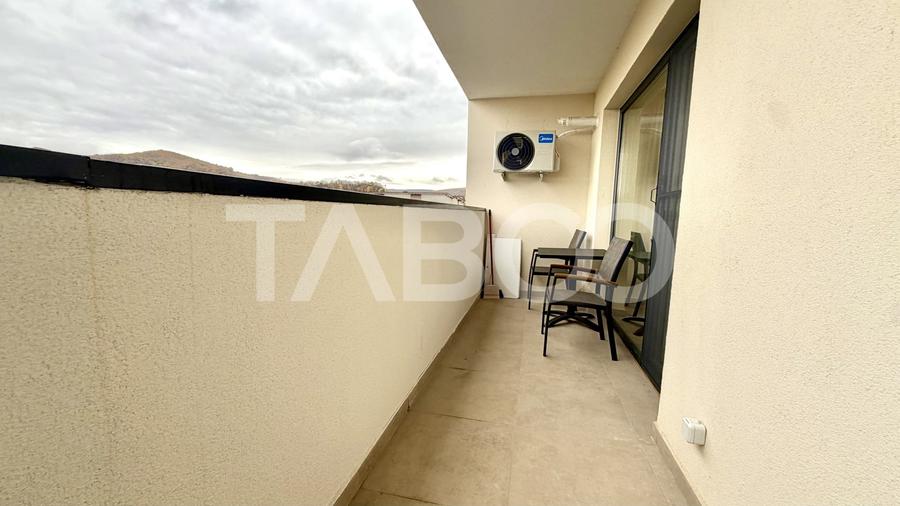 Apartament cu 2 camere semidecomandat, mobilat în Florești