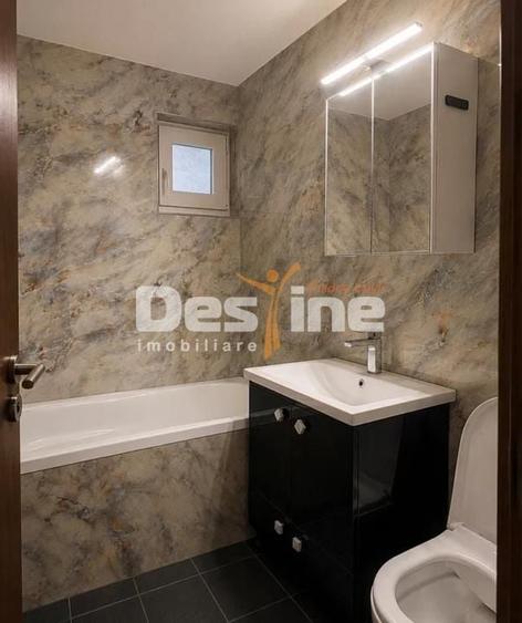 Apartament cu 3 camere decomandat în Soarelui