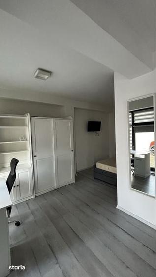 Inchiriez apartament zona UMF - 5