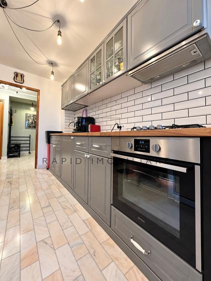 Apartament cu 2 camere decomandat în Mazepa 1