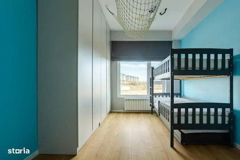 Apartament cu 4 camere decomandat în Pipera
