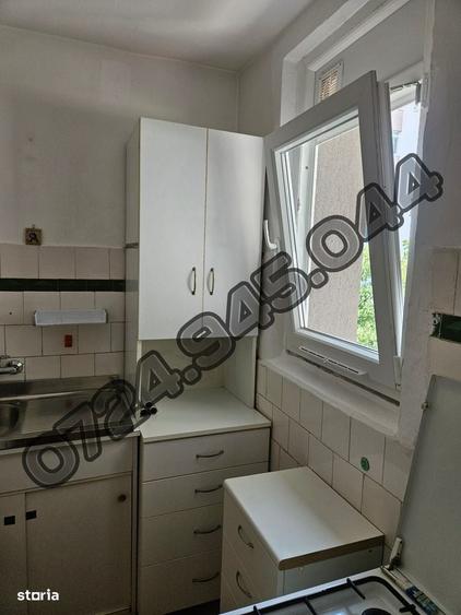 Apartament cu 2 camere decomandat în Drumul Taberei