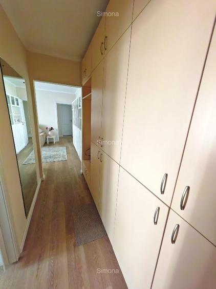 Apartament cu 3 camere semidecomandat, mobilat în Grivița