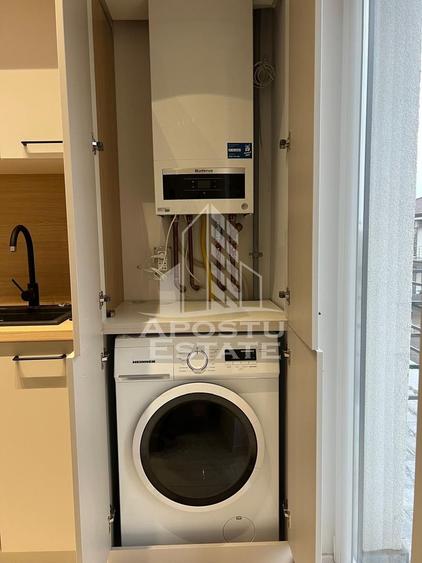 Apartament cu 2 camere semidecomandat în Ghiroda
