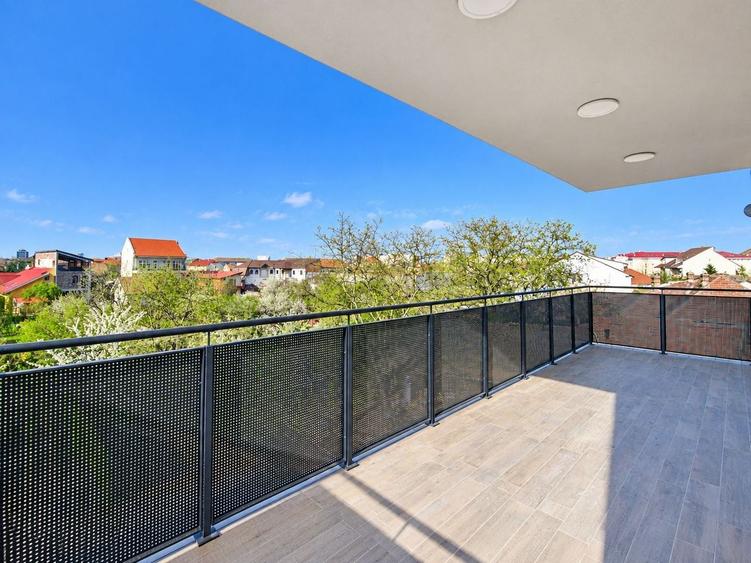 Apartament cu 3 camere decomandat, mobilat în Bălcescu