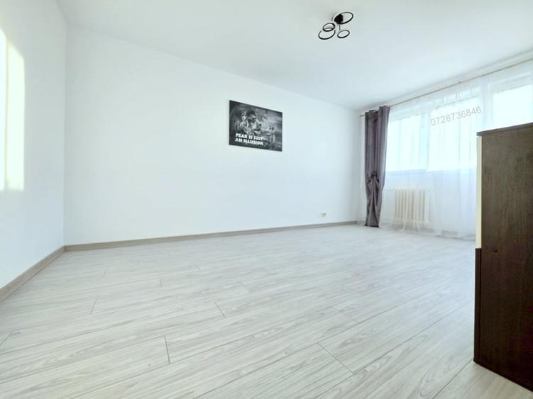 Apartament cu 3 camere decomandat în Drumul Taberei