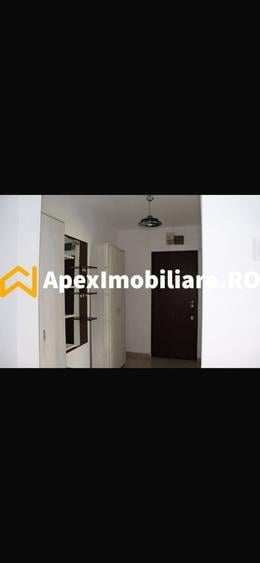 Apartament cu 3 camere semidecomandat, mobilat în Drumul Taberei