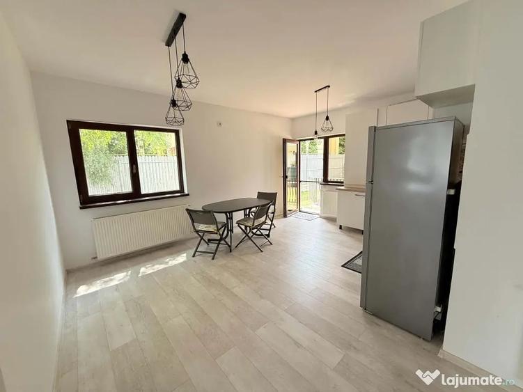 Apartament cu 3 camere decomandat în Vișan