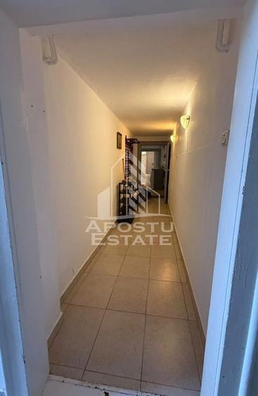 Apartament cu 2 camere semidecomandat, mobilat în Complex Studențesc