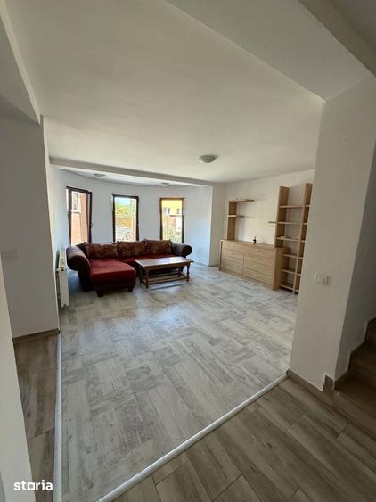 Casă cu 4 camere cu Teren 120 Mp în Cetate