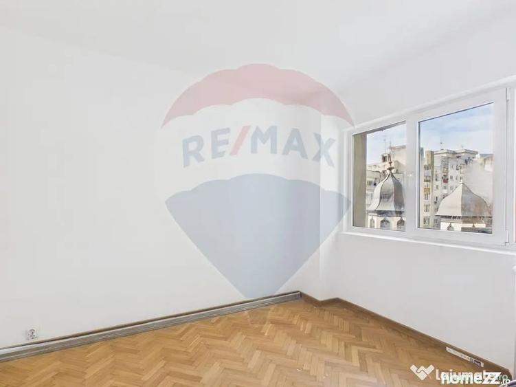 Apartament cu 3 camere decomandat în Lacul Tei
