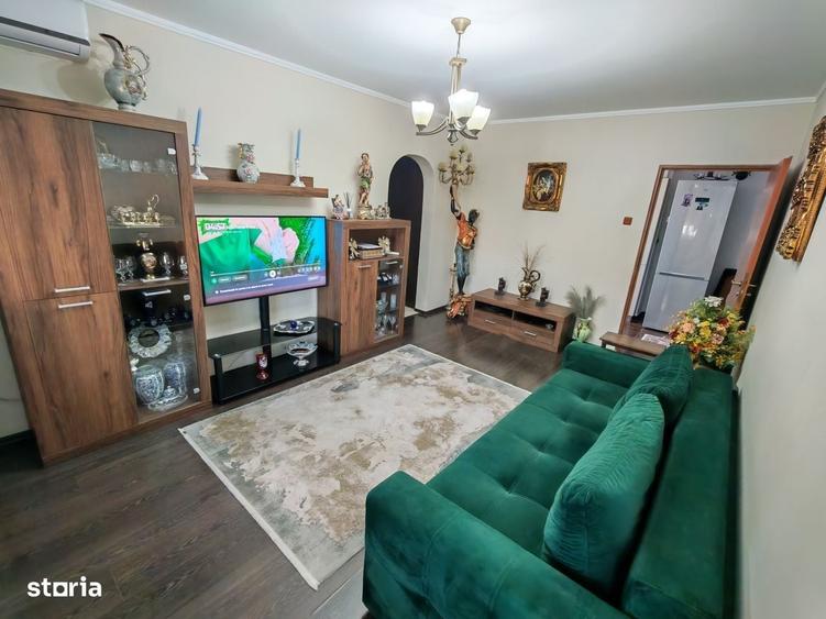 Apartament cu 4 camere în Far