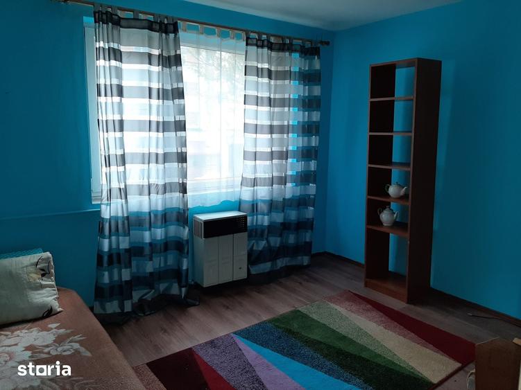 Apartament cu 2 camere semidecomandat în Burdea