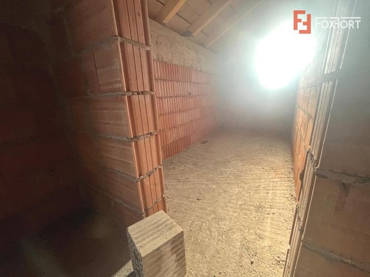 Duplex cu 4 camere cu Canalizare în Urseni