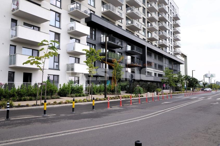 Spațiu comercial, de 217 mp, în Baza 3